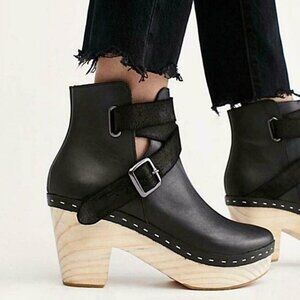 Free People Bungalow Black Leather Platform Wooden Clog Boots - Womens 6 EUR 36